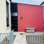 Buttercup Mews No 3 Gills Lane F28 A2t5 *